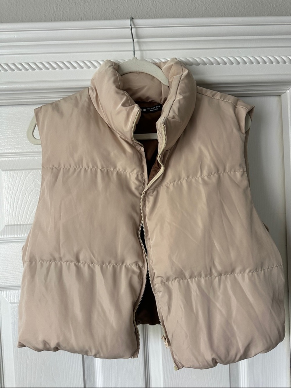 SHEIN Beige Sleeveless Puffer Vest